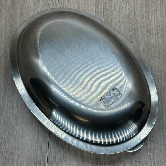 Vintage Stainless Steel 18/8 Covered Vegetable Serving Dish - Picture 12 of 15